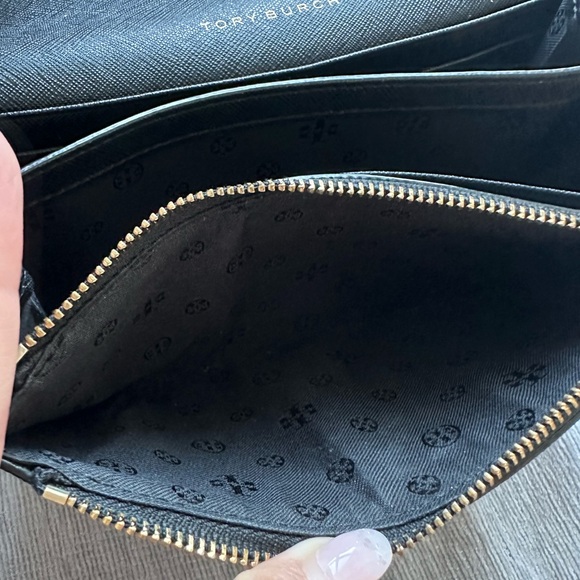 Tory Burch Leather Chain-Link Crossbody Bag - Picture 16 of 16